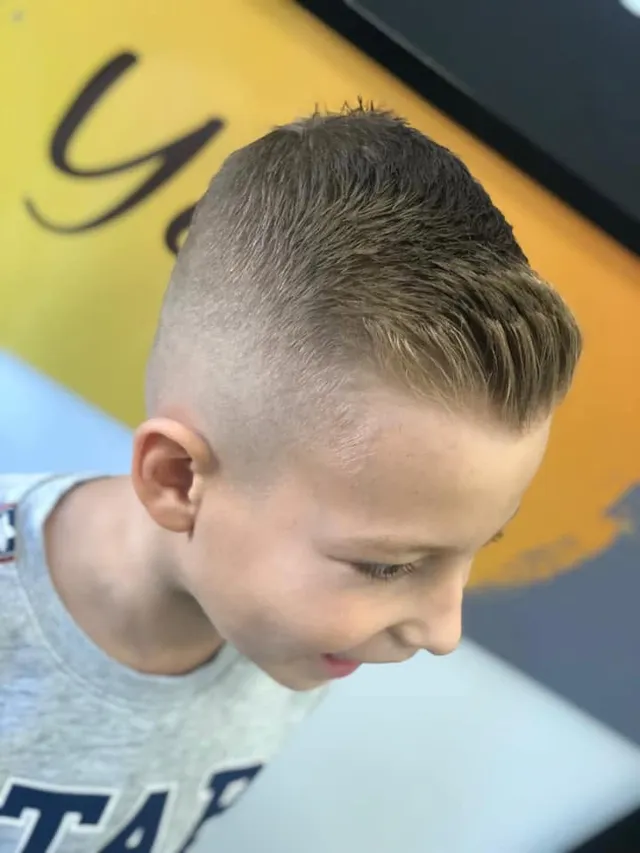 Tuns îngrijit pentru copii, fade clasic